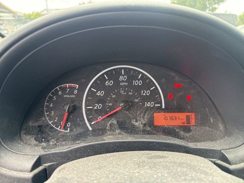Used 2016 Nissan Versa S FWD image 7