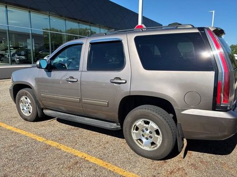 Used 2013 Chevrolet Tahoe LS AWD/4WD image 2