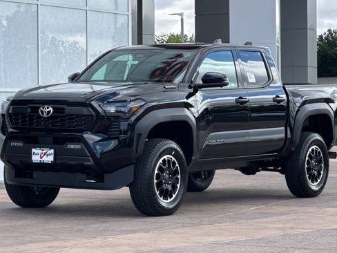 New 2025 Toyota Tacoma TRD Off-Road image 8