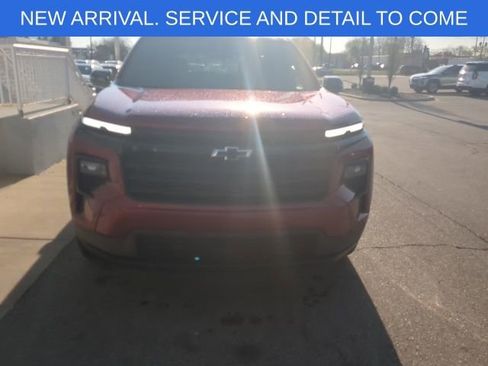 Used 2025 Chevrolet Traverse LT w/ Midnight/Sport Edition image 11