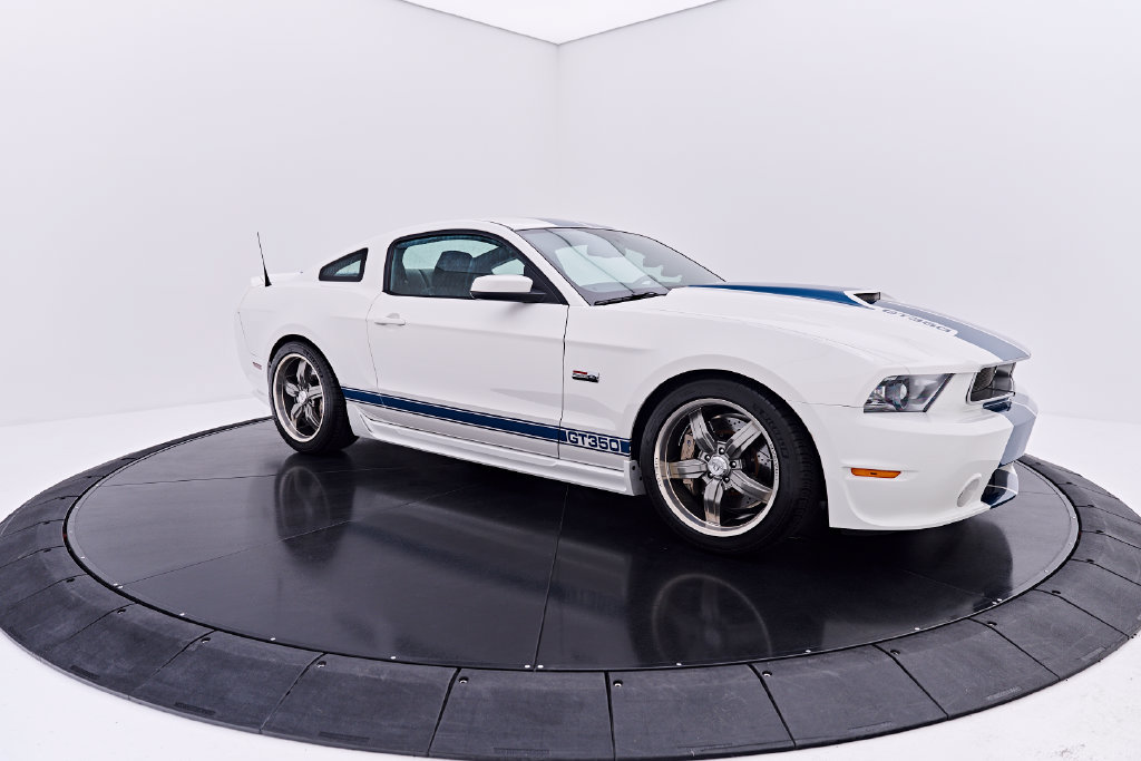 Used 2011 Ford Mustang GT Premium w/ Electronics Pkg RWD image 17