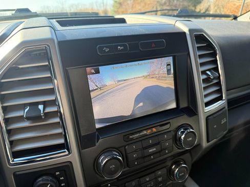 Used 2015 Ford F150 Lariat image 20
