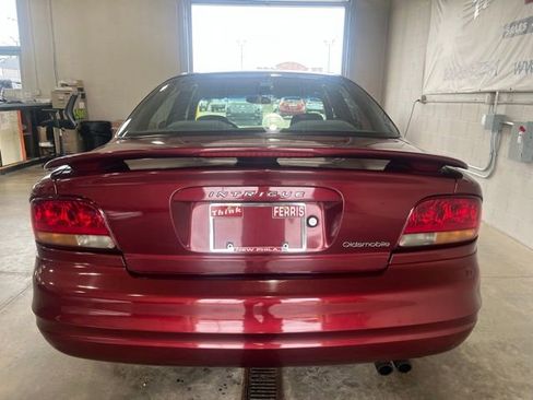 Used 2001 Oldsmobile Intrigue GX w/ Driver Control Pkg image 4