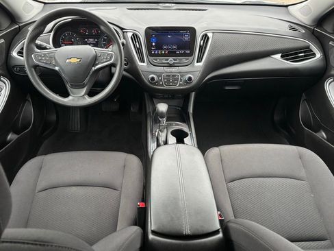 Used 2024 Chevrolet Malibu LT image 8