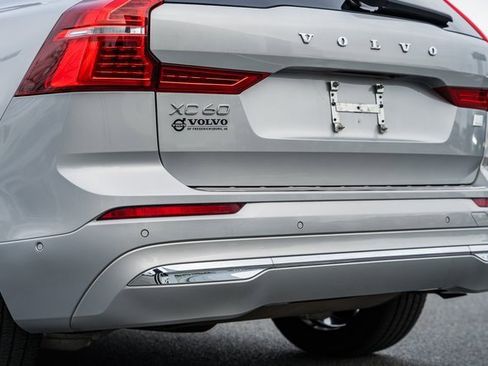 Used 2022 Volvo XC60 T8 Inscription w/ Advanced Package image 8