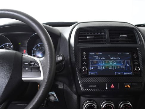 Used 2024 Mitsubishi Outlander Sport ES image 16