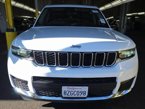 Used 2021 Jeep Grand Cherokee L Limited image 2