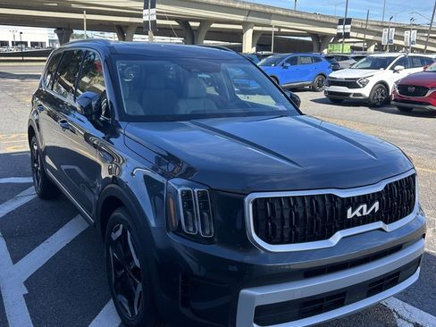 Used 2023 Kia Telluride EX image 1