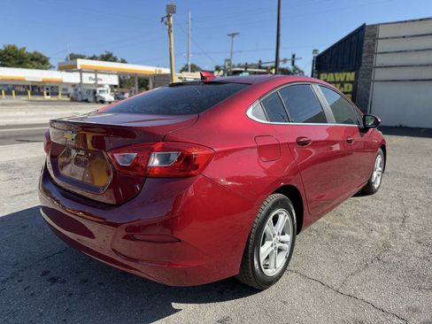 Used 2017 Chevrolet Cruze LT w/ Convenience Package image 7