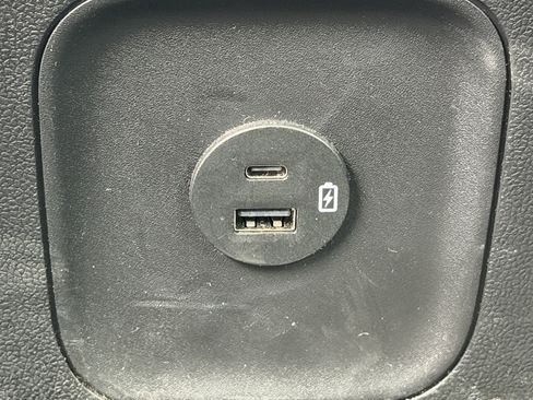 Used 2022 Ford Escape SE w/ Cold Weather Package image 26