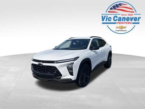 Used 2025 Chevrolet Trax ACTIV w/ Driver Confidence Package FWD image 1