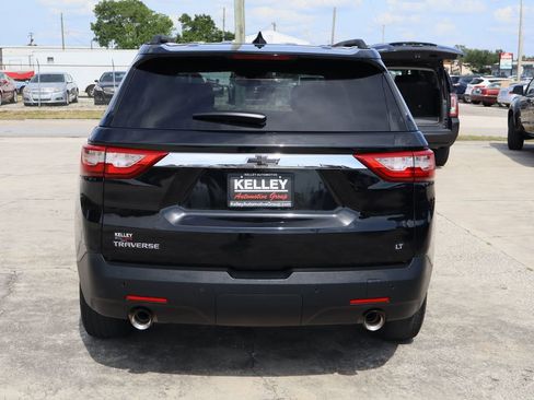 Used 2019 Chevrolet Traverse LT FWD image 8