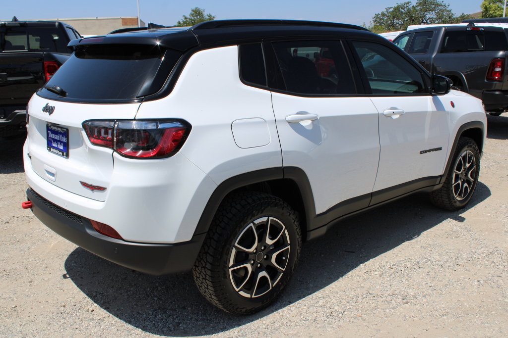 New 2026 Jeep Compass Trailhawk AWD/4WD image 4