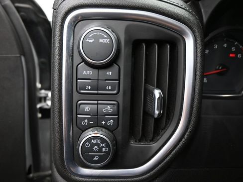 Used 2020 Chevrolet Silverado 1500 LT Trail Boss AWD/4WD image 12