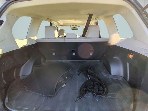 Used 2015 Subaru Forester 2.5i Limited w/ Popular Package #2 image 19