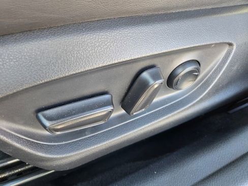 Used 2022 Toyota Avalon XLE image 28