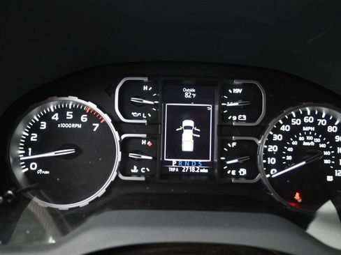 Used 2021 Toyota Tundra Limited RWD image 8