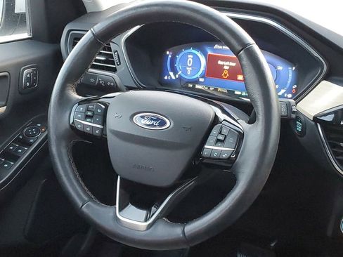 Used 2022 Ford Escape Titanium w/ Titanium Premium Package image 36