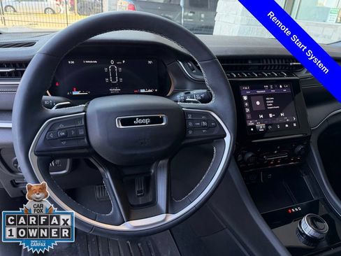 Used 2024 Jeep Grand Cherokee L Altitude AWD/4WD image 12