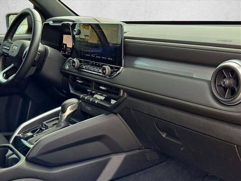 Used 2024 Chevrolet Colorado LT w/ LT Convenience Package image 19