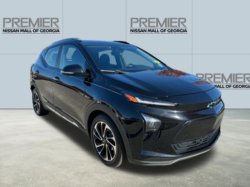Used 2022 Chevrolet Bolt EUV Premier image 3