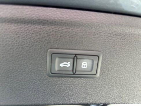 Used 2020 Audi Q5 2.0T Premium Plus w/ Premium Plus Package image 16