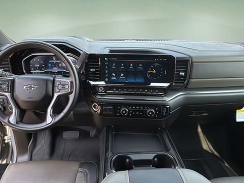 Used 2024 Chevrolet Silverado 2500 ZR2 w/ ZR2 Bison Edition image 16