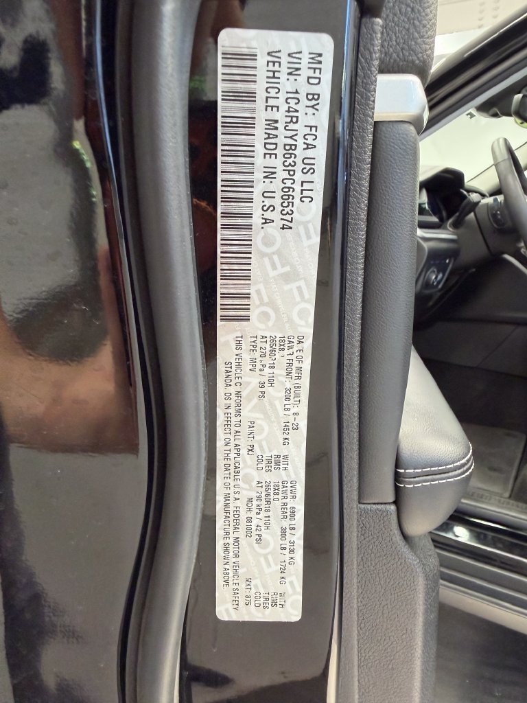 Used 2023 Jeep Grand Cherokee 4WD 4xe image 25