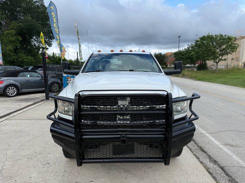 Used 2012 RAM 2500 ST w/ Chrome Appearance Group AWD/4WD image 3