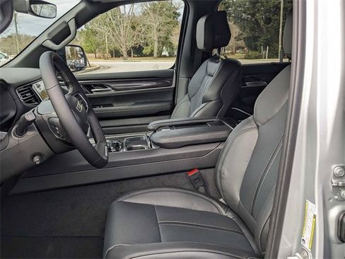 New 2024 Jeep Wagoneer 4WD w/ Premium Group I image 11