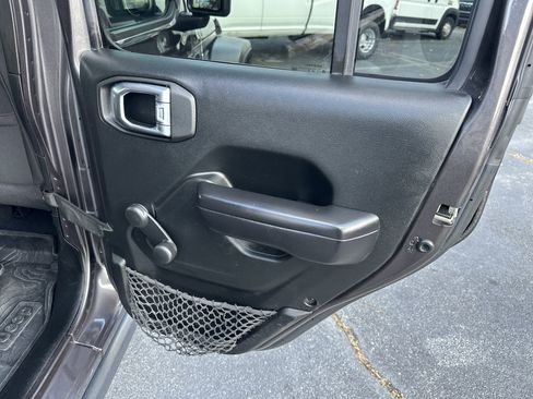 Used 2021 Jeep Wrangler Unlimited Sport image 21