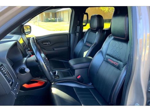 Used 2023 Nissan Frontier PRO-4X w/ Pro-4X Premium Package image 27