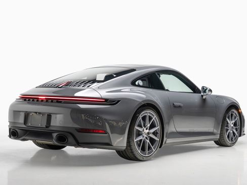 Used 2026 Porsche 911 Carrera T RWD image 8