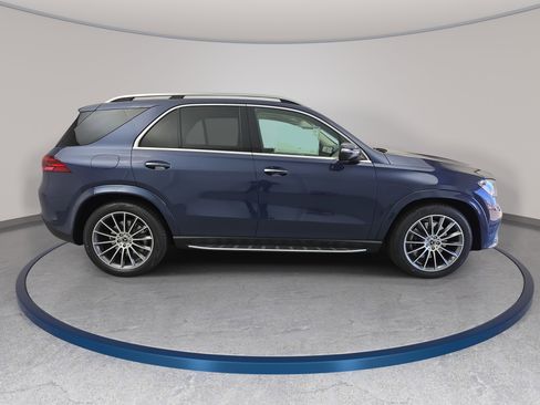 New 2026 Mercedes-Benz GLE 450 4MATIC image 4