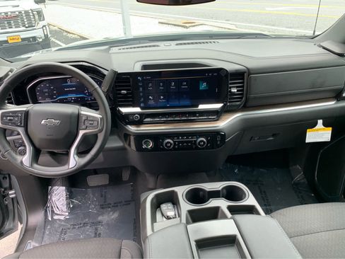 Used 2023 Chevrolet Silverado 1500 RST w/ Protection Package AWD/4WD image 9