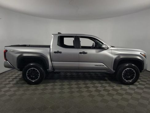 Used 2026 Toyota Tacoma TRD Off-Road AWD/4WD image 10