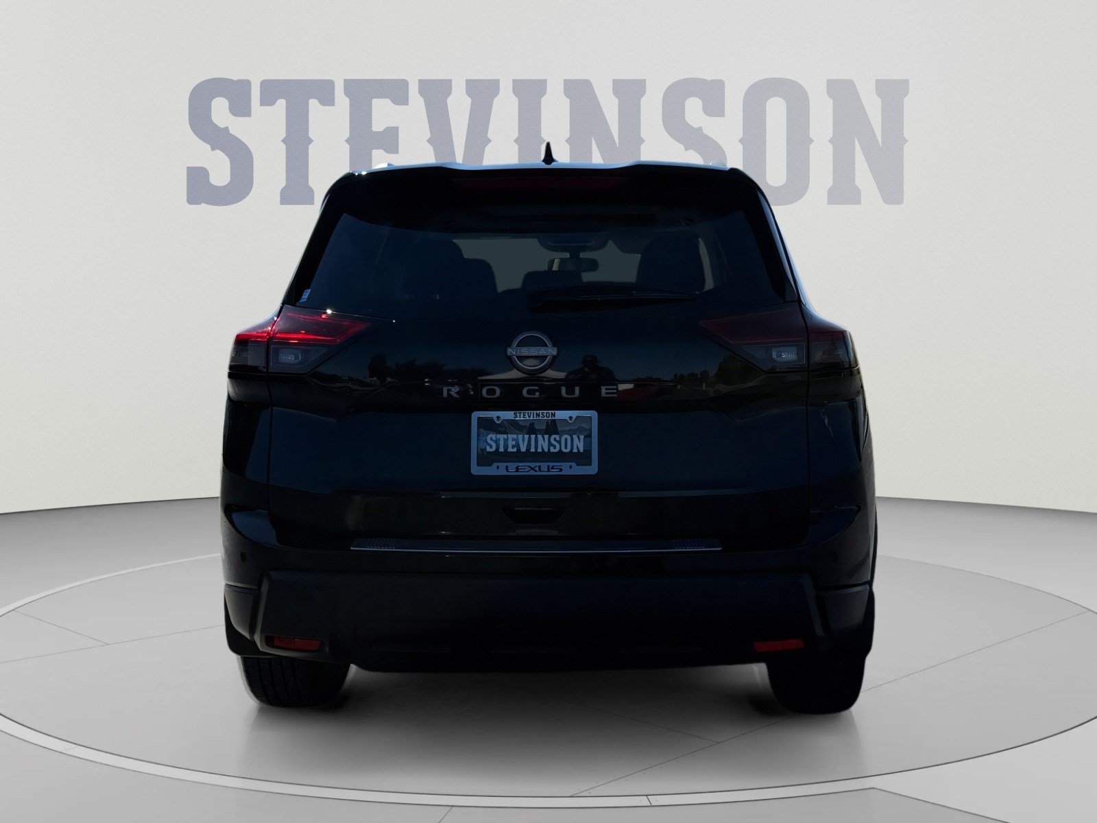 Used 2025 Nissan Rogue SV w/ SV Premium Package FWD image 4