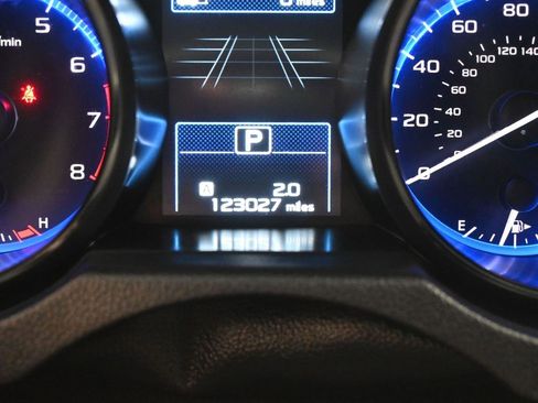 Used 2017 Subaru Outback 3.6R Limited image 17