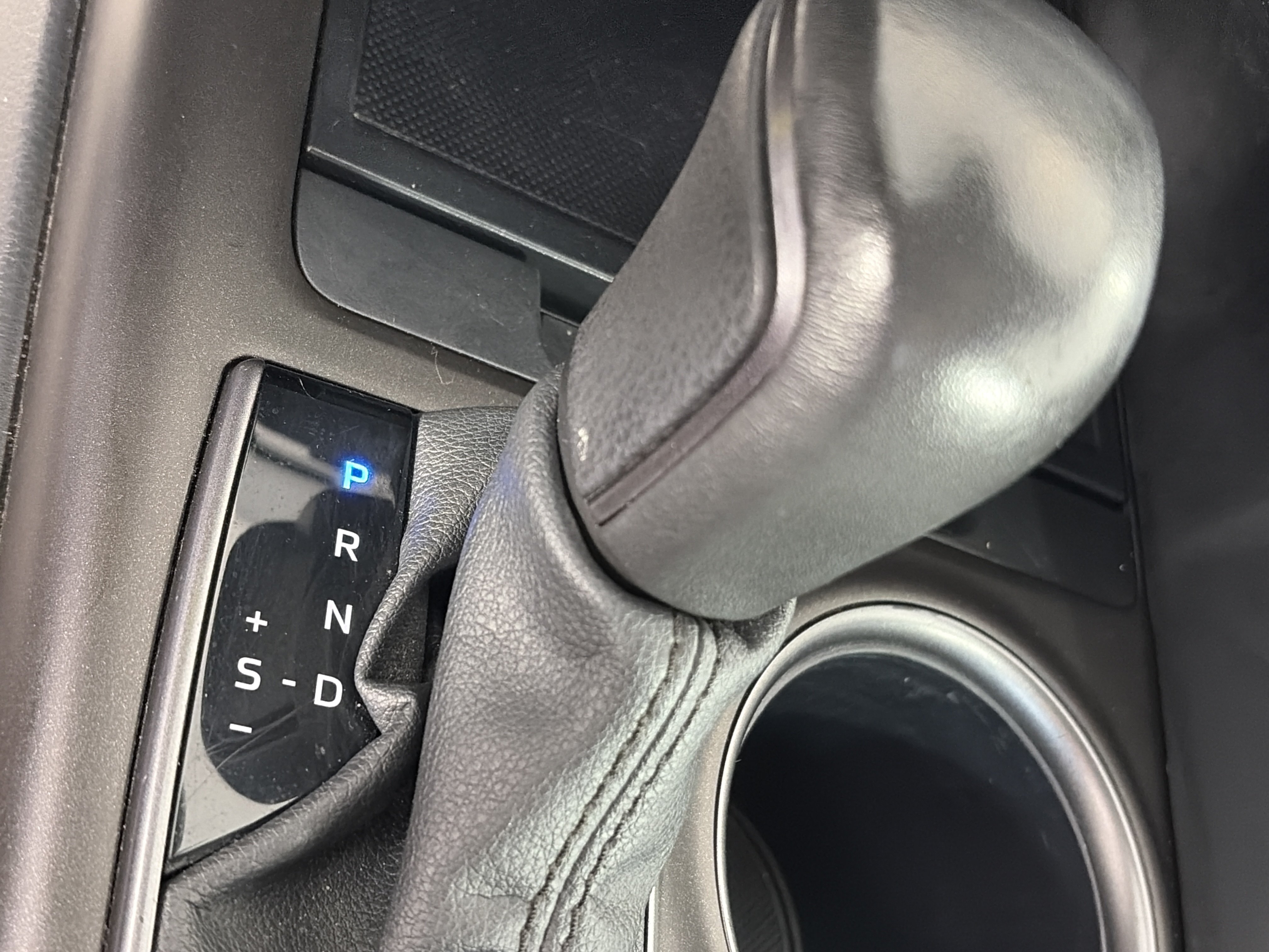 Used 2024 Toyota Camry SE FWD image 24