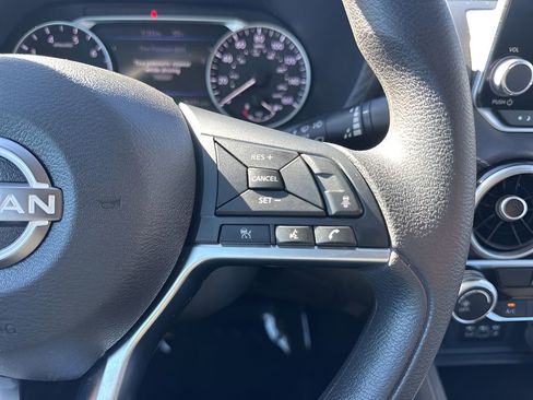 Used 2024 Nissan Sentra SV image 14