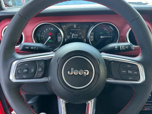 Used 2023 Jeep Wrangler Unlimited Rubicon 4xe image 26