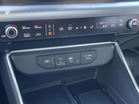 New 2026 Kia Carnival SX w/ SX Dark Edition Package FWD image 38