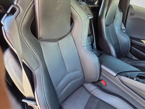 Used 2021 Chevrolet Corvette Stingray Preferred Cpe w/ Battery Protection Package RWD image 17