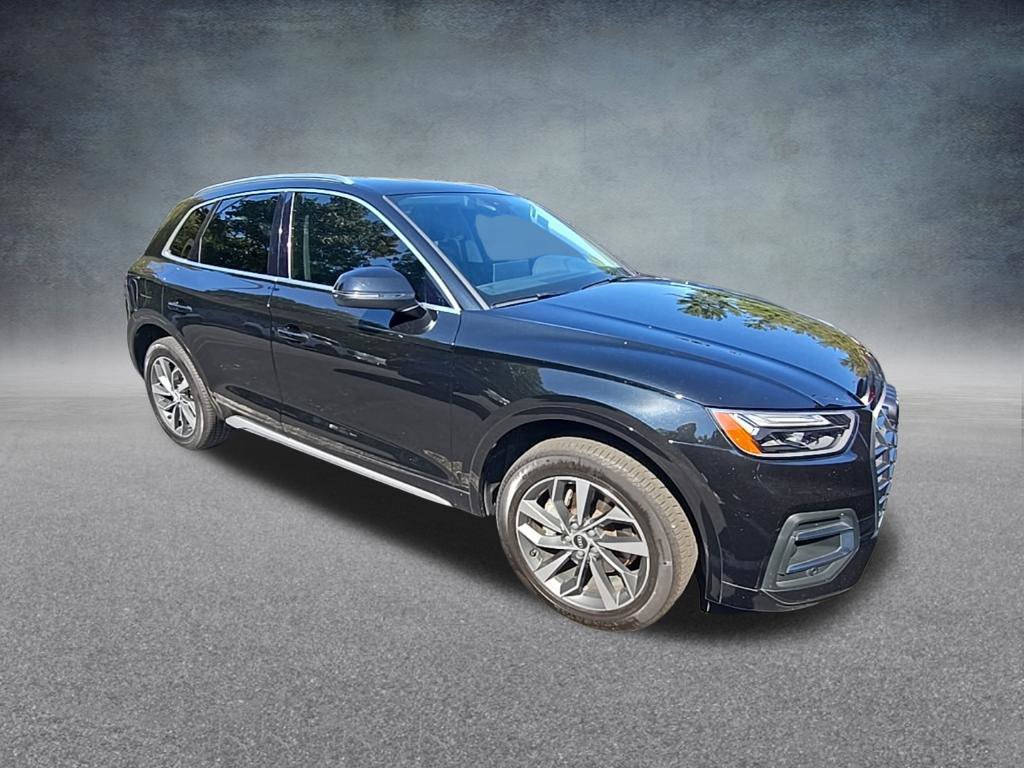 Used 2021 Audi Q5 2.0T Premium w/ Convenience Package AWD/4WD image 2