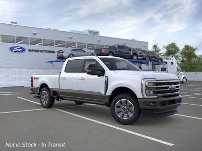 New 2026 Ford F250 King Ranch w/ FX4 Off-Road Package