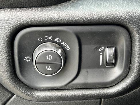 New 2025 RAM 3500 Tradesman image 28