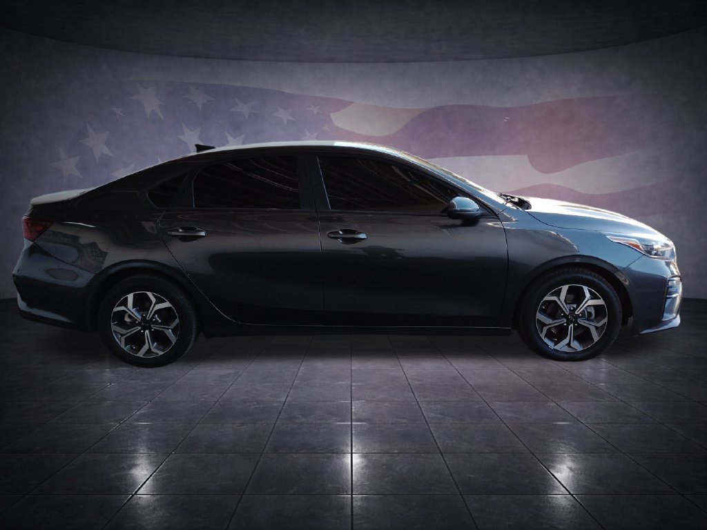 Used 2020 Kia Forte LXS FWD image 6