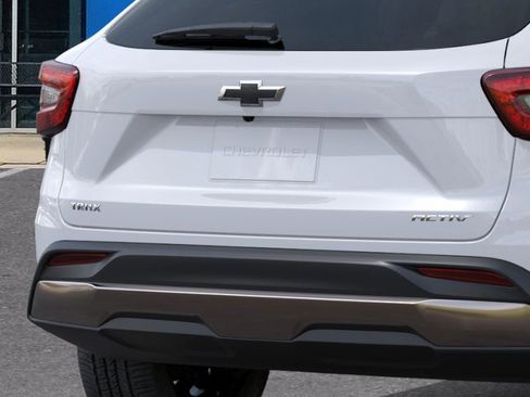 New 2026 Chevrolet Trax ACTIV image 38