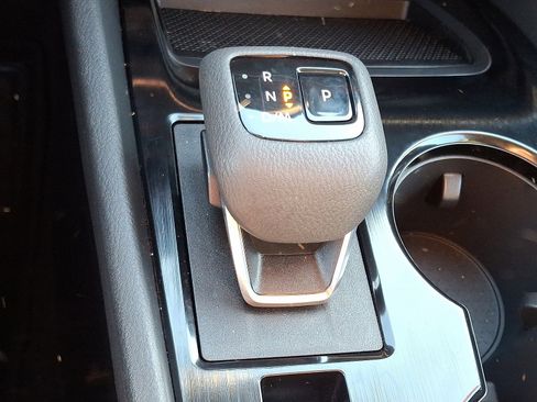 Used 2024 Nissan Rogue SV image 15