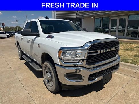 Used 2022 RAM 2500 Big Horn AWD/4WD image 1